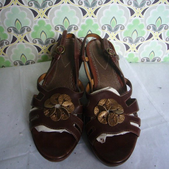 Clarks Artisan Brown Platform Wedge Sandal - 8 M - Picture 2 of 8